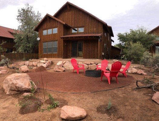 20FEAA81-DF70-42F4-8554-DD171D942A5D