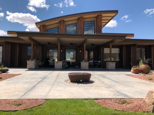 E306521D-74A2-4BC2-A0A9-DABFF923C8B2